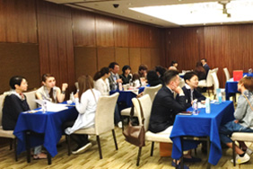 商談会